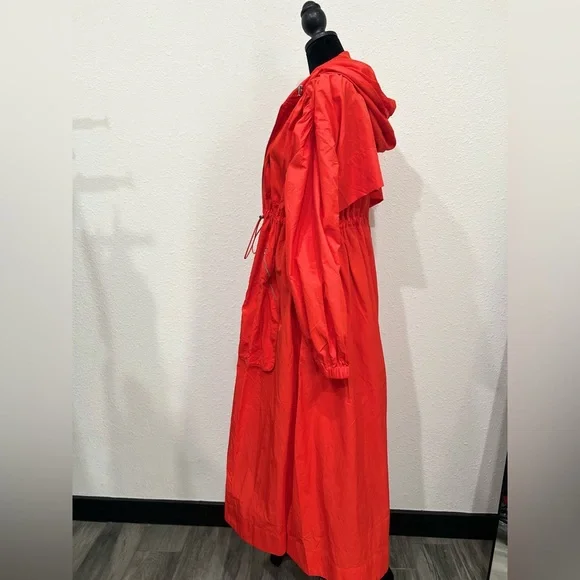 GSTQ Red Trench - Picture 3 of 8